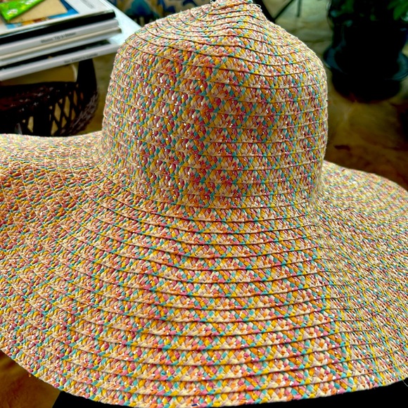 A Beautiful Sun Hat Sparkly Pink Light Blue Yellow and White Tweed;Its So Pretty - Picture 12 of 12